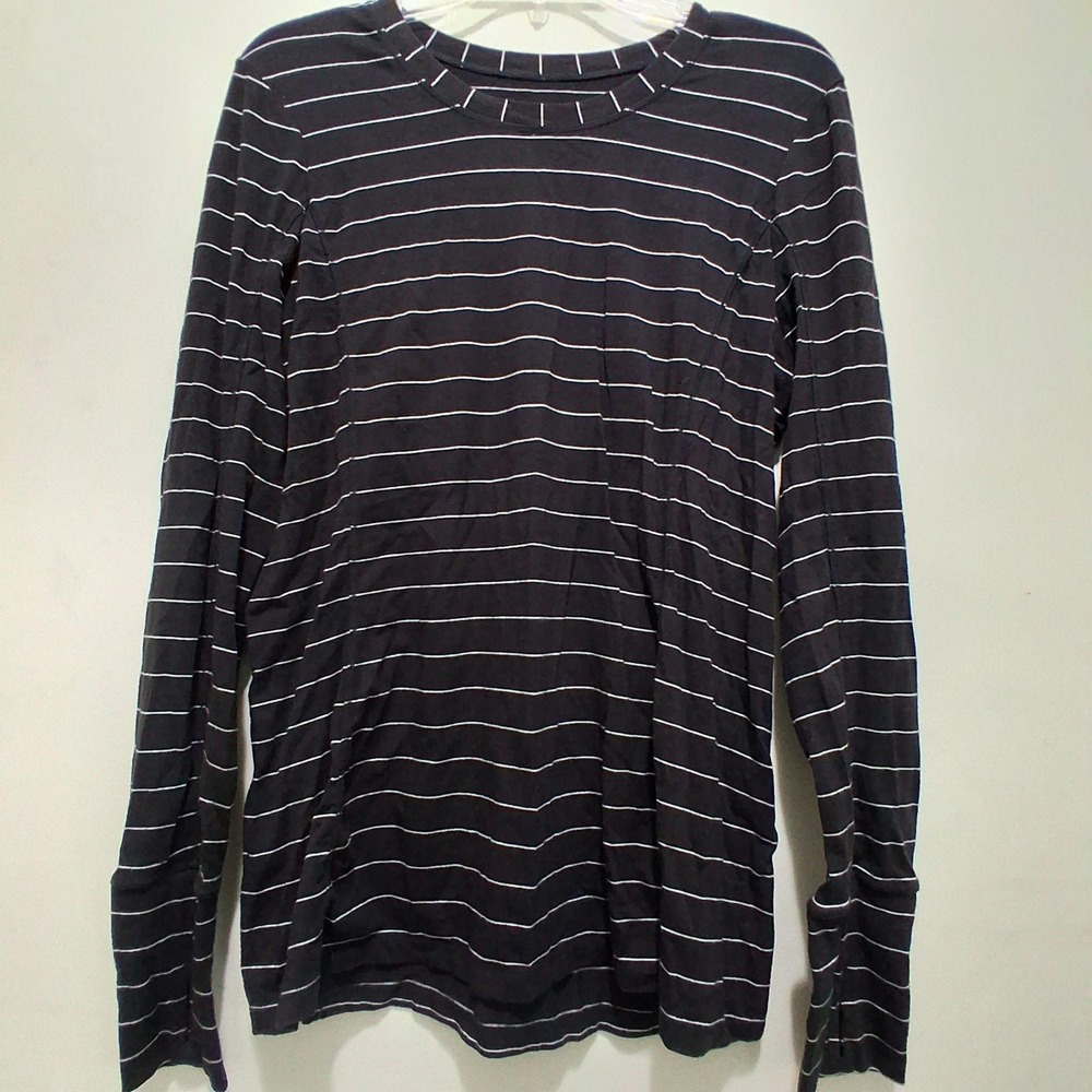 Athleta Womens Large Black White Striped Long Sleeve Thumbhole Crew Neck Top